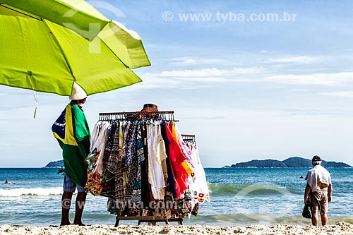  Street vendor - Açores Beach  - Florianopolis city - Santa Catarina state (SC) - Brazil