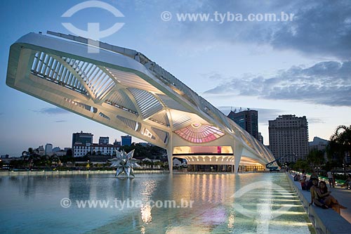  View of Amanha Museum (Museum of Tomorrow) during the sunset  - Rio de Janeiro city - Rio de Janeiro state (RJ) - Brazil