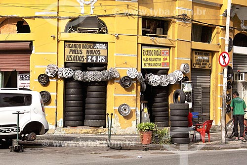  Facade of the tire repair - Mem de Sa Avenue  - Rio de Janeiro city - Rio de Janeiro state (RJ) - Brazil