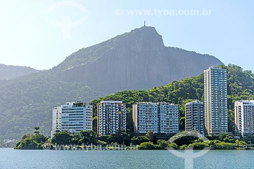  View of the Rodrigo de Freitas Lagoon with the Christ the Redeemer in the background  - Rio de Janeiro city - Rio de Janeiro state (RJ) - Brazil