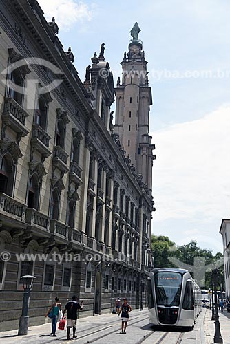  Light rail transit near to Our Lady of Mount Carmel Church (1770) - old Rio de Janeiro Cathedral  - Rio de Janeiro city - Rio de Janeiro state (RJ) - Brazil