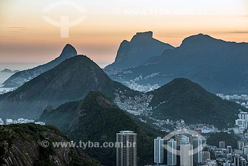  View of Morro Dois Irmaos (Two Brothers Mountain) with the Rock of Gavea from Sugar Loaf  - Rio de Janeiro city - Rio de Janeiro state (RJ) - Brazil