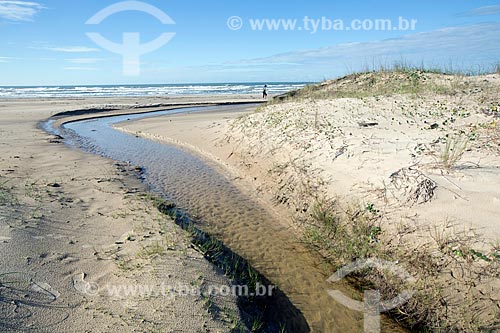  Open sewage - Grande Beach (Big Beach)  - Torres city - Rio Grande do Sul state (RS) - Brazil