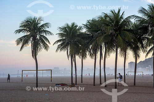  View of the sunset from Copacabana Beach  - Rio de Janeiro city - Rio de Janeiro state (RJ) - Brazil