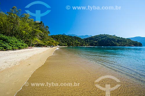  View of the Abraaozinho Beach waterfront  - Angra dos Reis city - Rio de Janeiro state (RJ) - Brazil