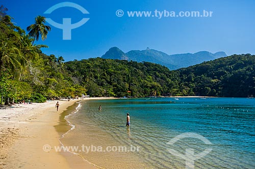  View of the Abraaozinho Beach waterfront  - Angra dos Reis city - Rio de Janeiro state (RJ) - Brazil