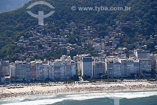  Aerial photo of the Leme Beach waterfront with the babilonia slum  - Rio de Janeiro city - Rio de Janeiro state (RJ) - Brazil