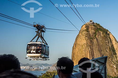  Cable car making the crossing between the Urca Mountain and Sugarloaf  - Rio de Janeiro city - Rio de Janeiro state (RJ) - Brazil