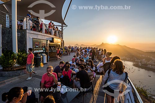  View of the sunset from Sugarloaf cable car station  - Rio de Janeiro city - Rio de Janeiro state (RJ) - Brazil