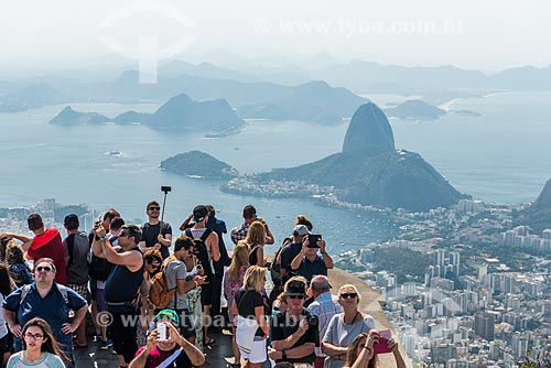  View of Sugarloaf from Christ the Redeemer mirante  - Rio de Janeiro city - Rio de Janeiro state (RJ) - Brazil