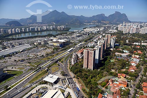  Aerial photo of the Barra da Tijuca neighborhood with the Rock of Gavea in the background  - Rio de Janeiro city - Rio de Janeiro state (RJ) - Brazil