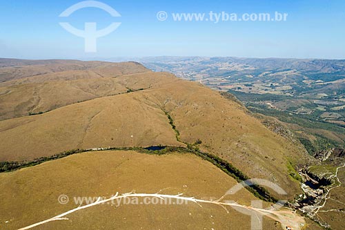  Drone view of Sao Francisco River in the upper part of the Serra da Canastra  - Sao Roque de Minas city - Minas Gerais state (MG) - Brazil