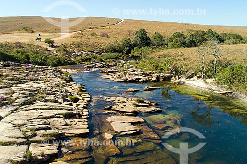  Drone view of Sao Francisco River in the upper part of the Serra da Canastra  - Sao Roque de Minas city - Minas Gerais state (MG) - Brazil