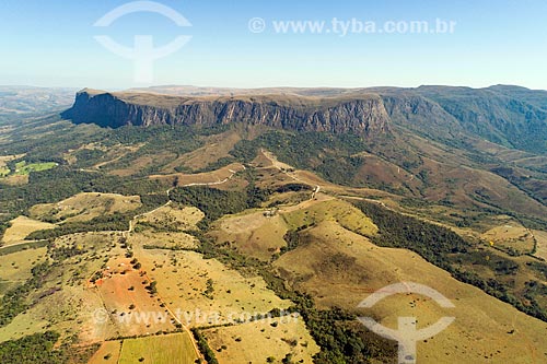  Drone view of plateau in the upper part of the Serra da Canastra  - Sao Roque de Minas city - Minas Gerais state (MG) - Brazil