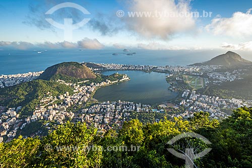  View of the Rodrigo de Freitas Lagoon from the Christ the Redeemer mirante  - Rio de Janeiro city - Rio de Janeiro state (RJ) - Brazil