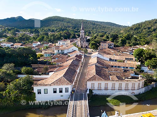  Picture taken with drone of the Cora Coralina House Museum - house where lived the writer Cora Coralina - with Matriz Church of Our Lady of Rosary (1761) in the background  - Goias city - Goias state (GO) - Brazil