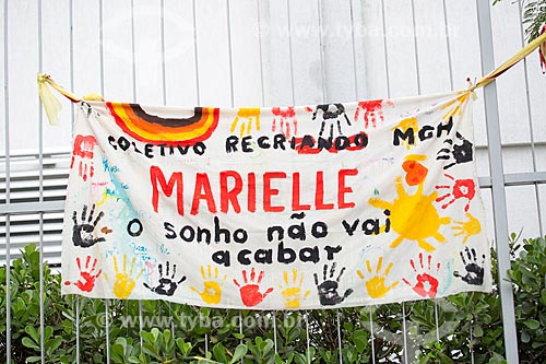  Detail of poster - tributes to remember 1 month for the murder of Vereadora Marielle Franco - John Paul I Street - where she got shot dead on March 14, 2018  - Rio de Janeiro city - Rio de Janeiro state (RJ) - Brazil