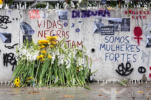  Tributes to remember 1 month for the murder of councilwoman Marielle Franco - John Paul I Street - where she got shot dead on March 14, 2018  - Rio de Janeiro city - Rio de Janeiro state (RJ) - Brazil