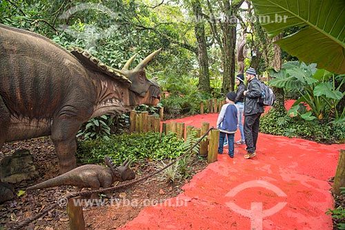  Family - Vale dos Dinossauros (Valley of the Dinosaurs) theme park  - Foz do Iguacu city - Parana state (PR) - Brazil