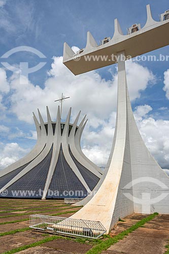  Facade of the Metropolitan Cathedral of Our Lady of Aparecida (1958) - also known as Cathedral of Brasilia  - Brasilia city - Distrito Federal (Federal District) (DF) - Brazil