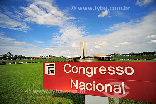  Detail of plaque that say: National Congress with the National Congress in the background  - Brasilia city - Distrito Federal (Federal District) (DF) - Brazil