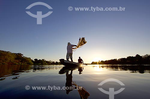  Fisherman silhouette - Encontro dos Rios Municipal Park - meeting of waters of Poti River and Parnaiba River  - Teresina city - Piaui state (PI) - Brazil