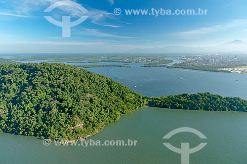  Aerial photo of the Rasa Island with the Paranagua city in the background  - Paranagua city - Parana state (PR) - Brazil