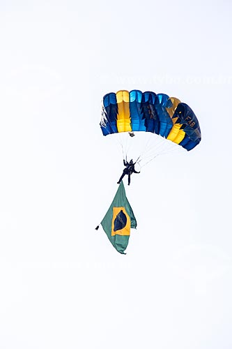  Parachutist of Facoes (Hawks) group - Brazilian Air Force - during the commemoration of the 145 years of the birth of Santos Dumont - Afonsos Air Force Base  - Rio de Janeiro city - Rio de Janeiro state (RJ) - Brazil