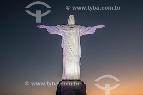  View of statue of Christ the Redeemer (1931) during the evening  - Rio de Janeiro city - Rio de Janeiro state (RJ) - Brazil