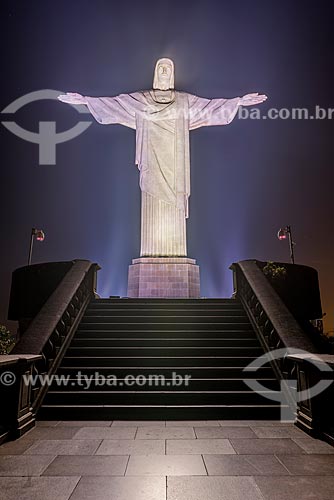  View of statue of Christ the Redeemer (1931) during the night  - Rio de Janeiro city - Rio de Janeiro state (RJ) - Brazil