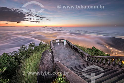  View of the dawn from the Christ the Redeemer mirante  - Rio de Janeiro city - Rio de Janeiro state (RJ) - Brazil