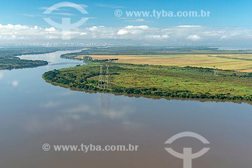  Jacui River with the city of Porto Alegre in the background  - Eldorado do Sul city - Rio Grande do Sul state (RS) - Brazil