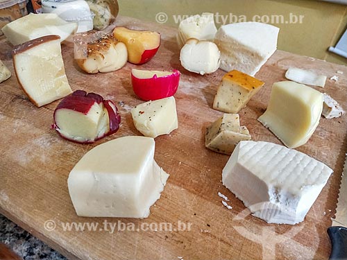  Varieties of cheeses - store in the region of the Garganta del Registro  - Resende city - Rio de Janeiro state (RJ) - Brazil