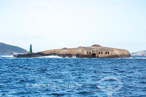  View of the Tamandare da Laje Fort (1555) from Guanabara Bay  - Rio de Janeiro city - Rio de Janeiro state (RJ) - Brazil