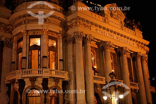  Facade of the Municipal Theater of Rio de Janeiro (1909) at night  - Rio de Janeiro city - Rio de Janeiro state (RJ) - Brazil