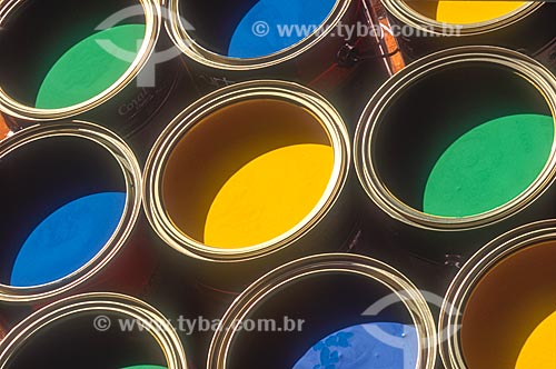  Detail of paint cans - 90s  - Brazil