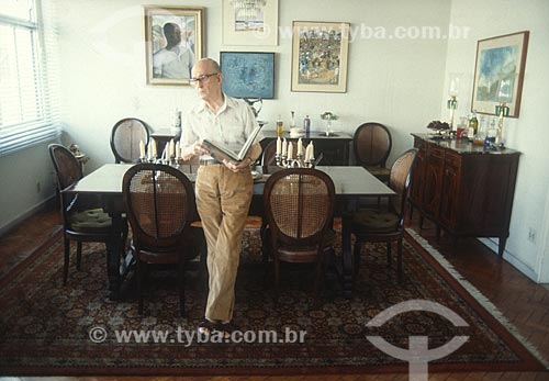  Writer Carlos Drummond de Andrade in your house - 80s  - Rio de Janeiro city - Rio de Janeiro state (RJ) - Brazil