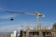 Crane used in construction - Belo Horizonte city - Minas Gerais state (MG) - Brazil