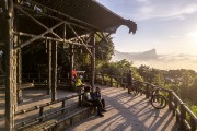 People watching the sunrise from Mirante of Vista Chinesa (Chinese View) - Rio de Janeiro city - Rio de Janeiro state (RJ) - Brazil