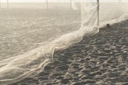 Sports equipment at Copacabana Beach - Ball containment net - Rio de Janeiro city - Rio de Janeiro state (RJ) - Brazil