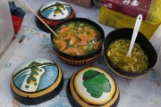 Tacaca, a delicacy of Amazonian cuisine, being sold on the streets - Parintins city - Amazonas state (AM) - Brazil