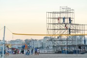 Metal structure being assembled for event on Copacabana Beach - Rio de Janeiro city - Rio de Janeiro state (RJ) - Brazil