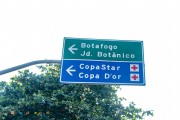 Sign on Atlantica Avenue - Rio de Janeiro city - Rio de Janeiro state (RJ) - Brazil