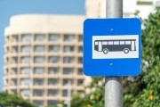 Bus stop sign on Atlantica Avenue - Rio de Janeiro city - Rio de Janeiro state (RJ) - Brazil