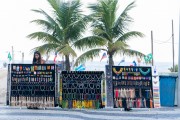 Display for sale of handicrafts on Copacabana Beach - Rio de Janeiro city - Rio de Janeiro state (RJ) - Brazil