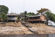 Wooden house in small riverine community on the banks of the Negro River - Anavilhanas National Park - Manaus city - Amazonas state (AM) - Brazil