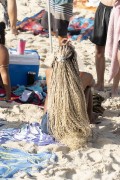 Black woman with braids in her dreadlocked hair - Rio de Janeiro city - Rio de Janeiro state (RJ) - Brazil