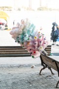 Cotton candy for sale in Copacabana Beach - Rio de Janeiro city - Rio de Janeiro state (RJ) - Brazil