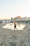 Bathers in a natural pool - Copacabana Beach - Rio de Janeiro city - Rio de Janeiro state (RJ) - Brazil