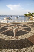 Drawing of compass in the mirante of the Short wall of Urca - Rio de Janeiro city - Rio de Janeiro state (RJ) - Brazil